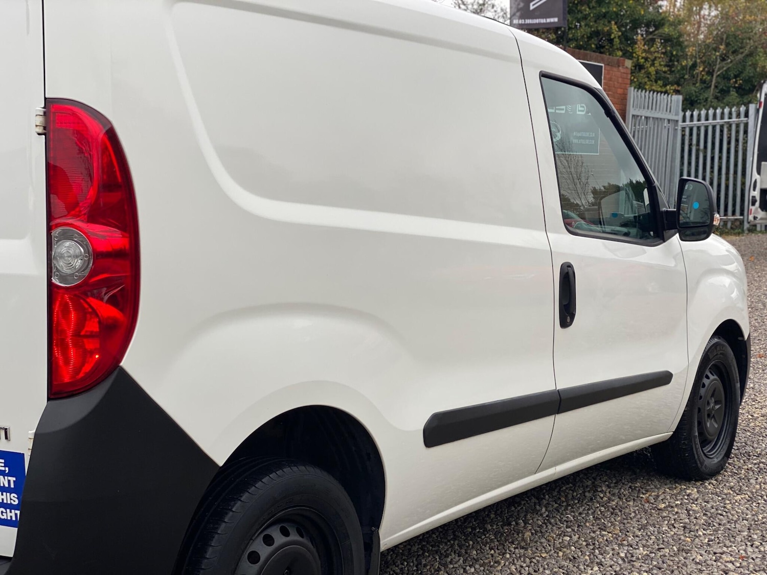 Used Vauxhall Combo 2017 for sale - 76408506: Photo 16