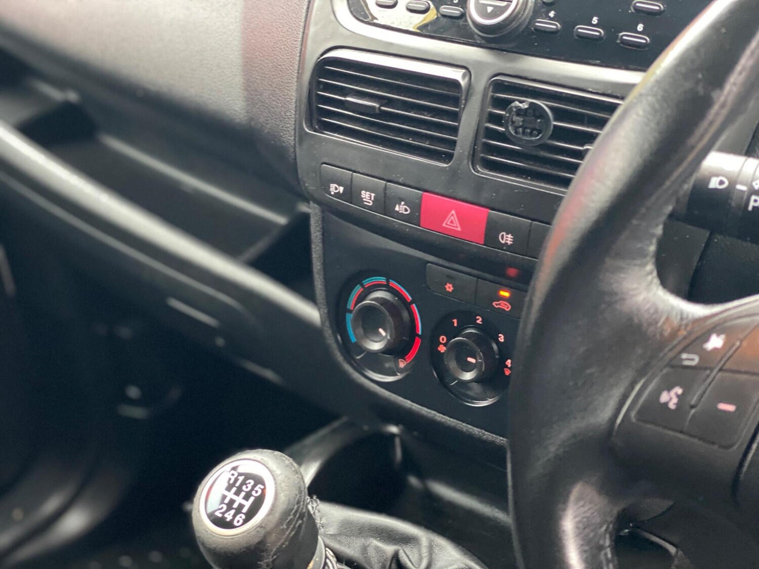 Used Vauxhall Combo 2017 for sale - 76408506: Photo 26