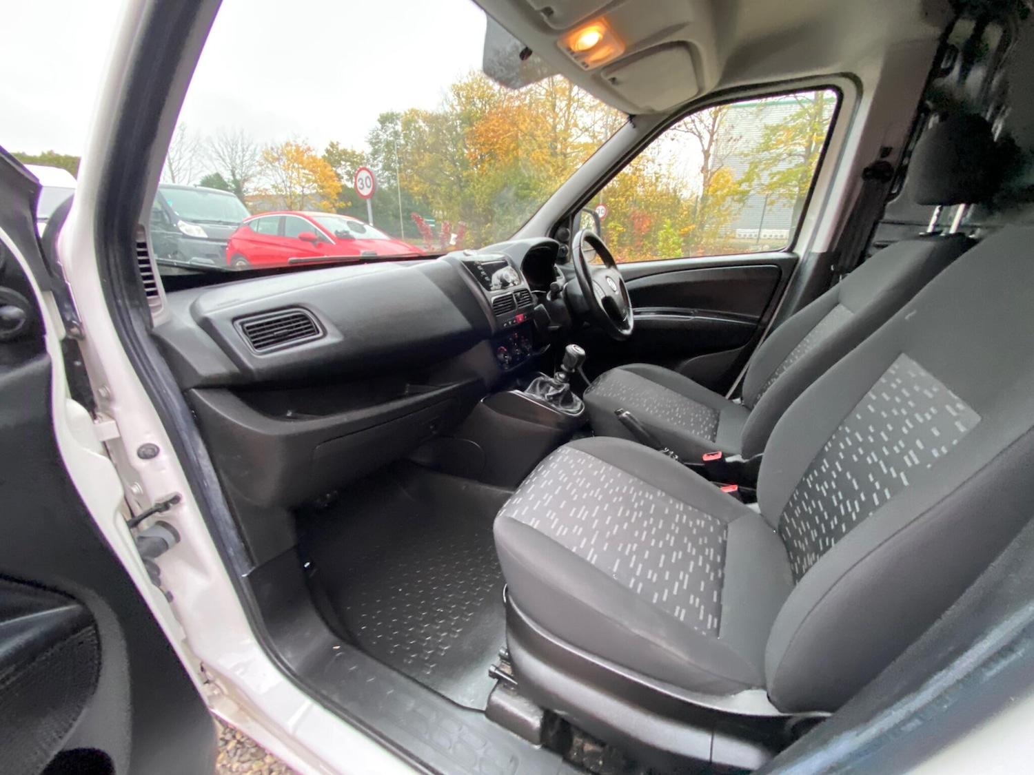 Used Vauxhall Combo 2017 for sale - 76408506: Photo 34