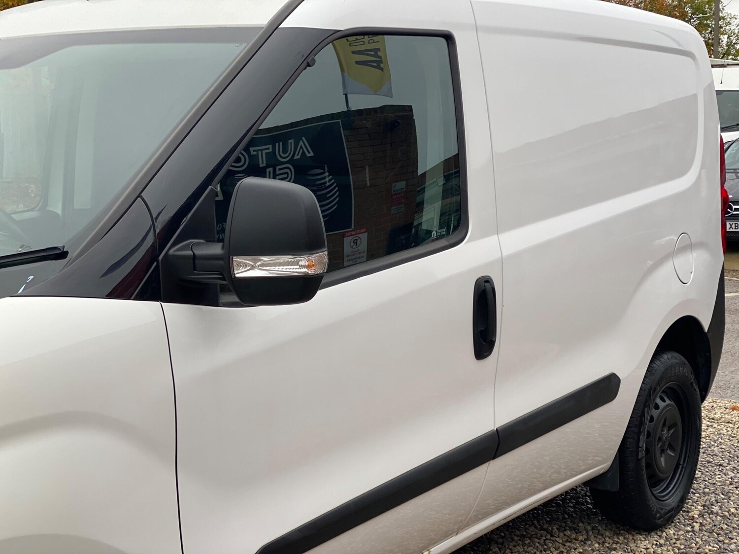 Used Vauxhall Combo 2017 for sale - 76408506: Photo 42
