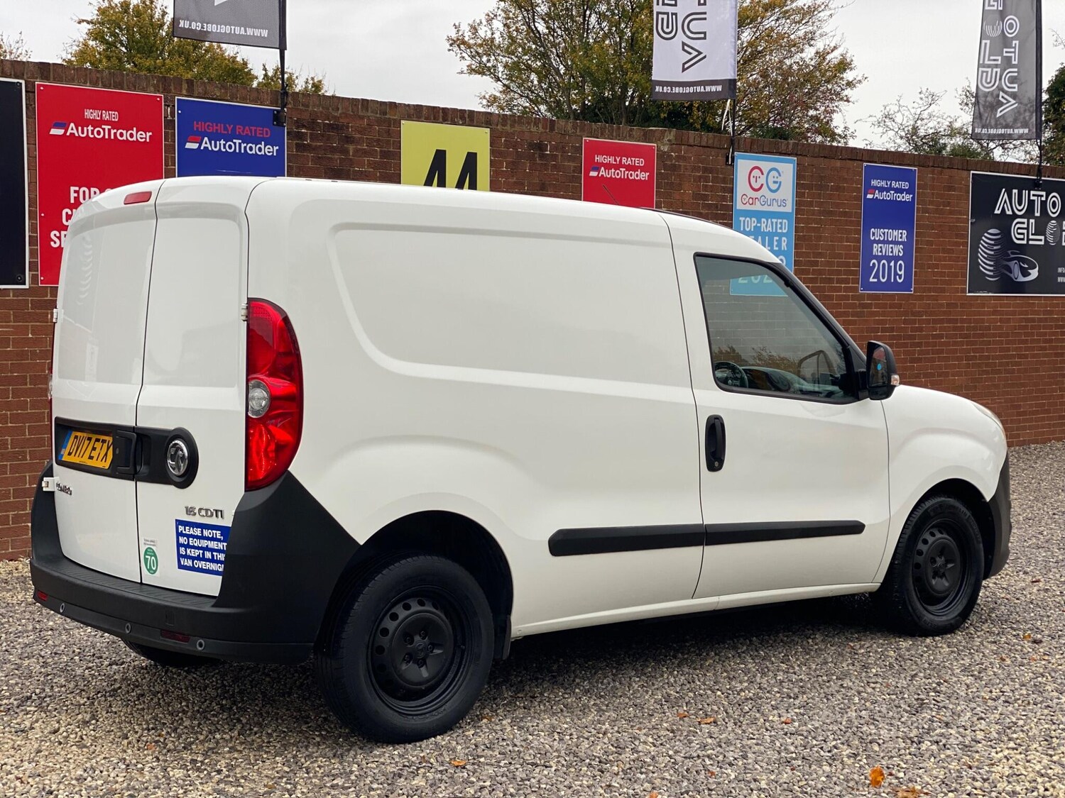Used Vauxhall Combo 2017 for sale - 76408506: Photo 5