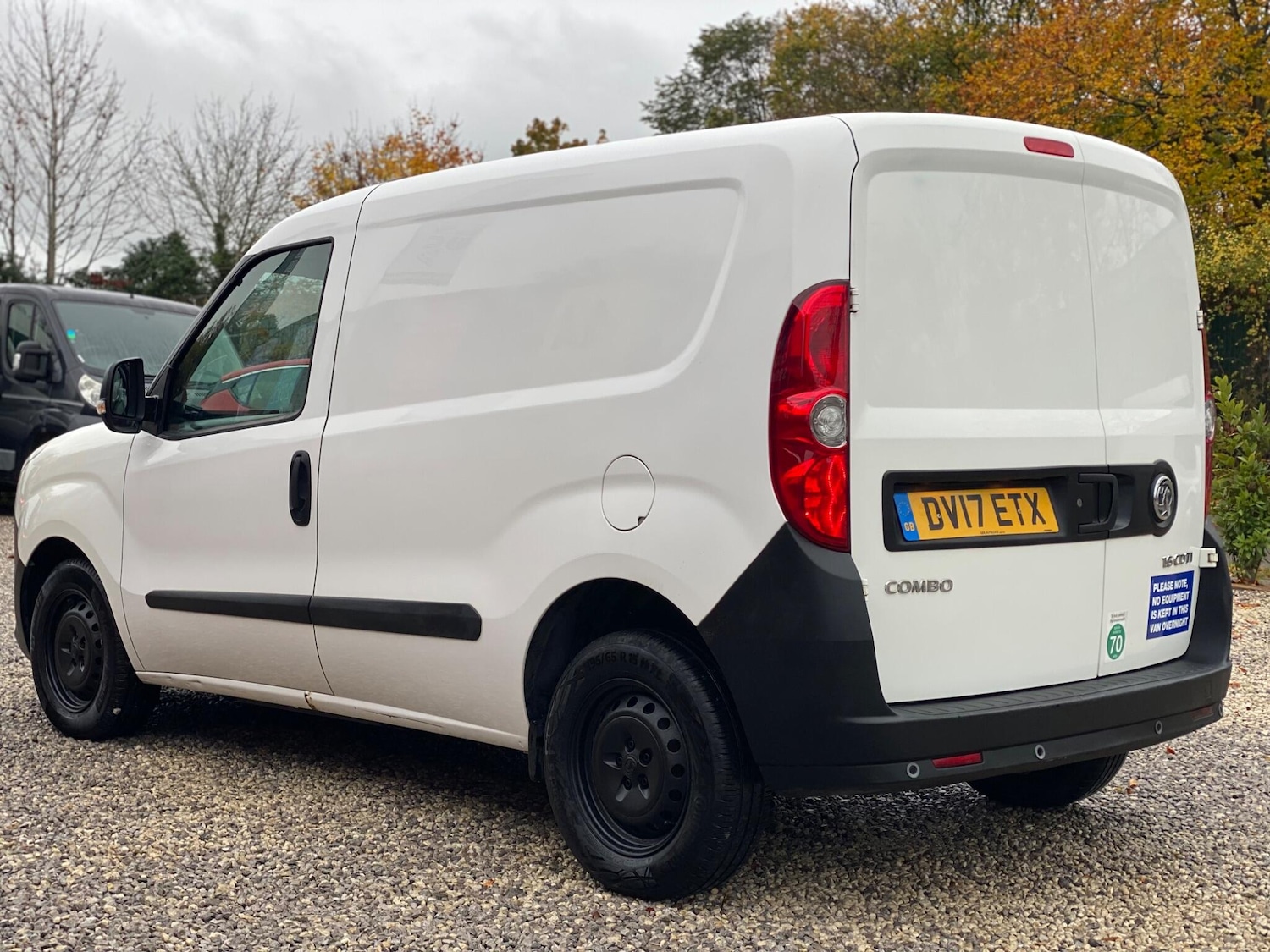 Used Vauxhall Combo 2017 for sale - 76408506: Photo 6