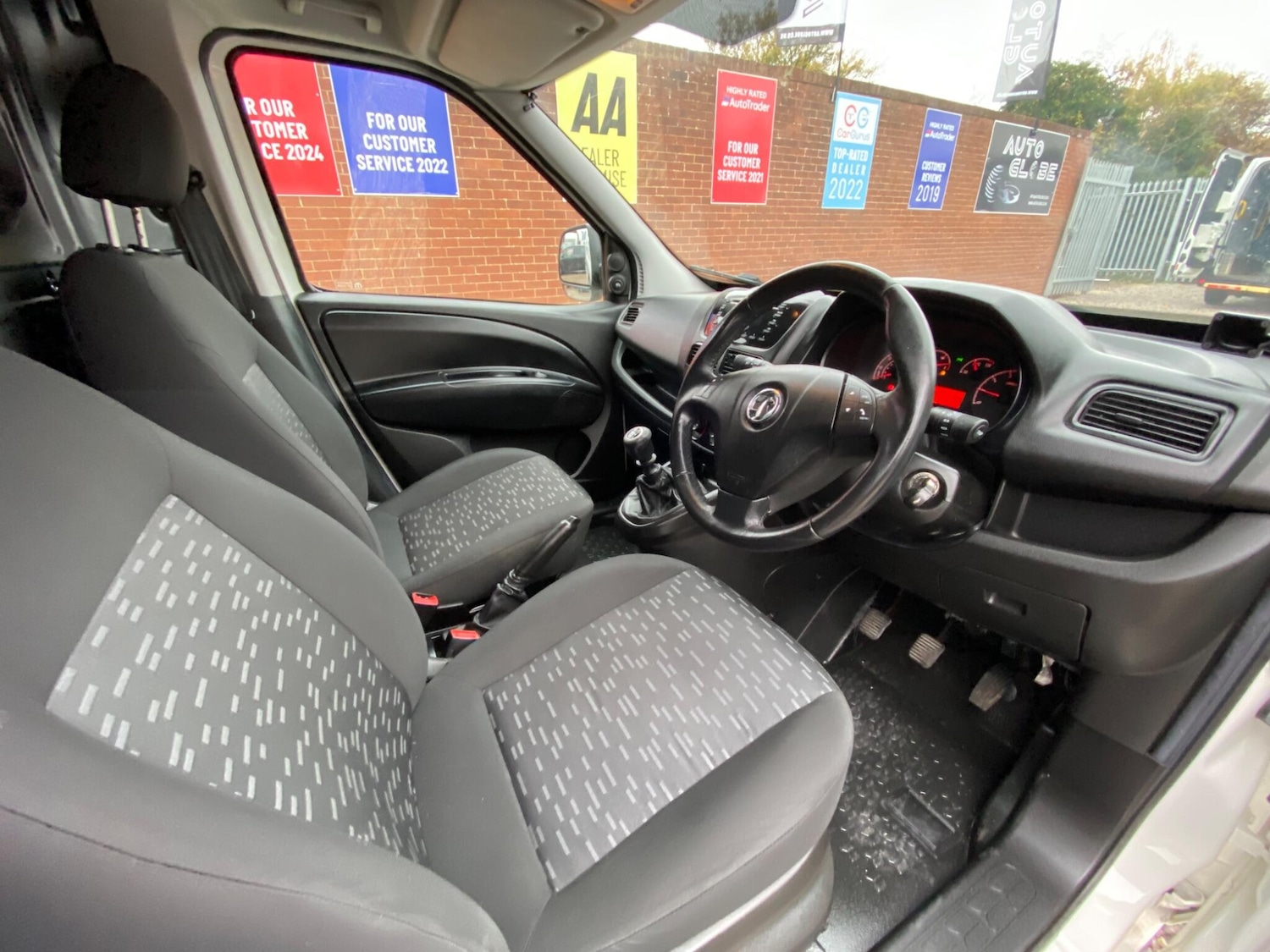 Used Vauxhall Combo 2017 for sale - 76408506: Photo 7