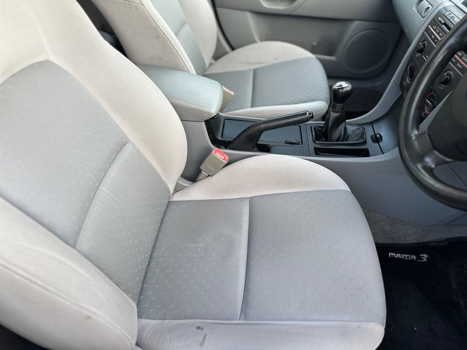 Used Mazda Mazda3 2006 for sale - 77131596: Photo 24