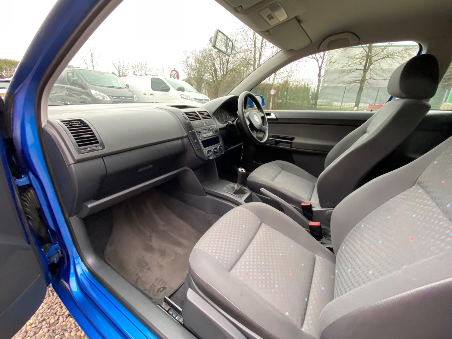 Used Volkswagen Polo 2004 for sale - 77469103: Photo 37