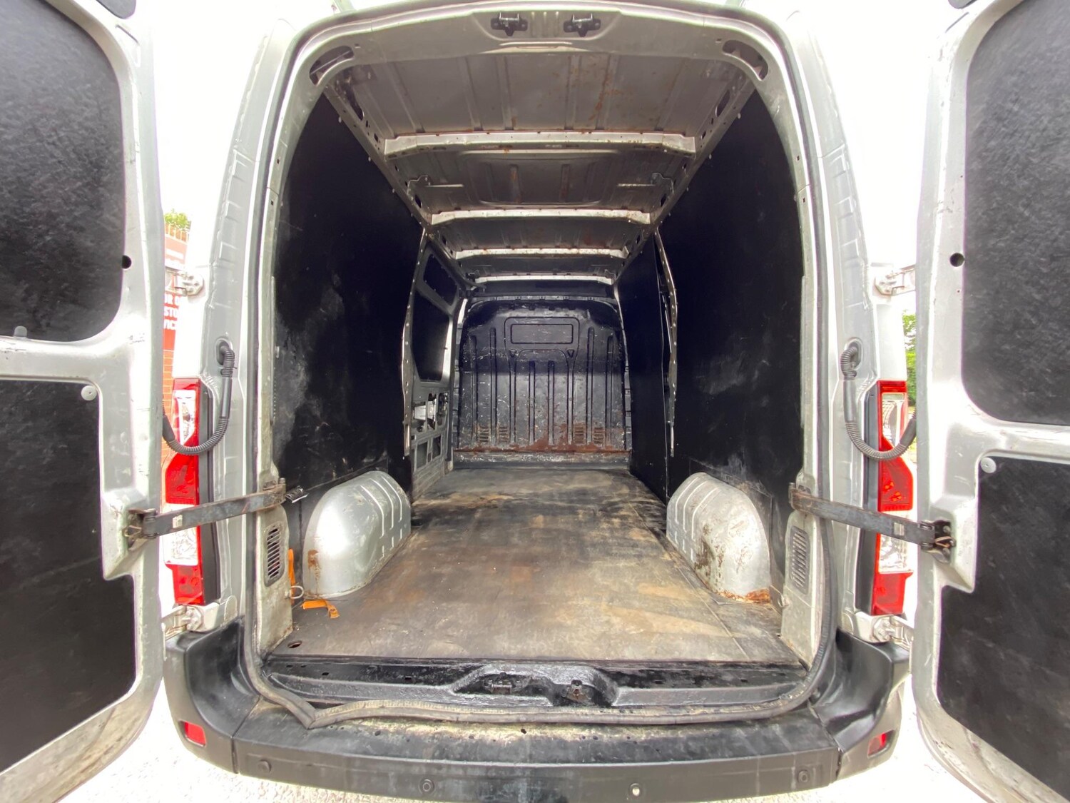 Vehicle 33