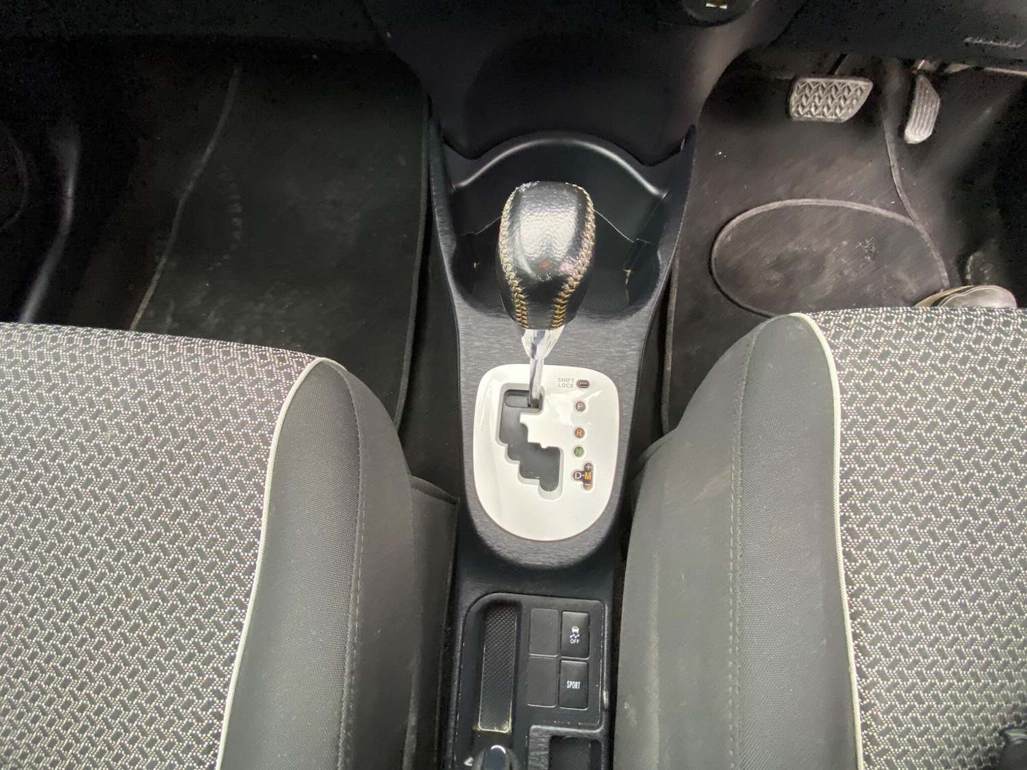 Used Toyota Yaris 2014 for sale - 75978955: Photo 29