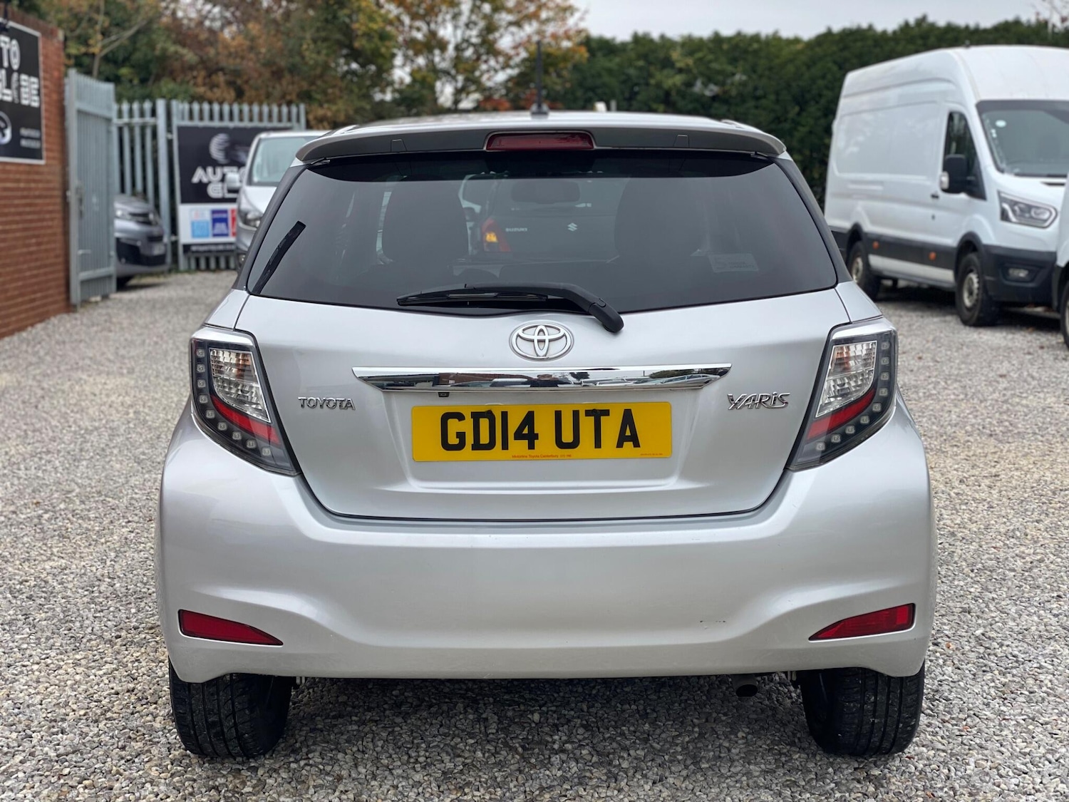 Used Toyota Yaris 2014 for sale - 75978955: Photo 30