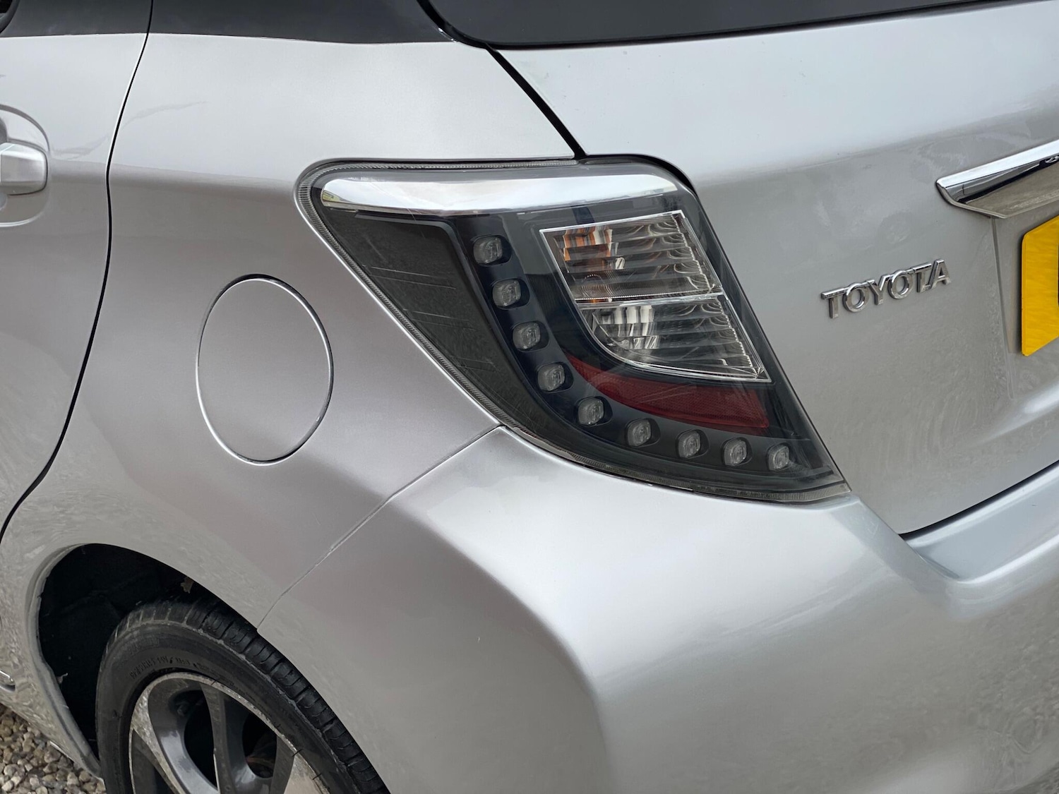 Used Toyota Yaris 2014 for sale - 75978955: Photo 38