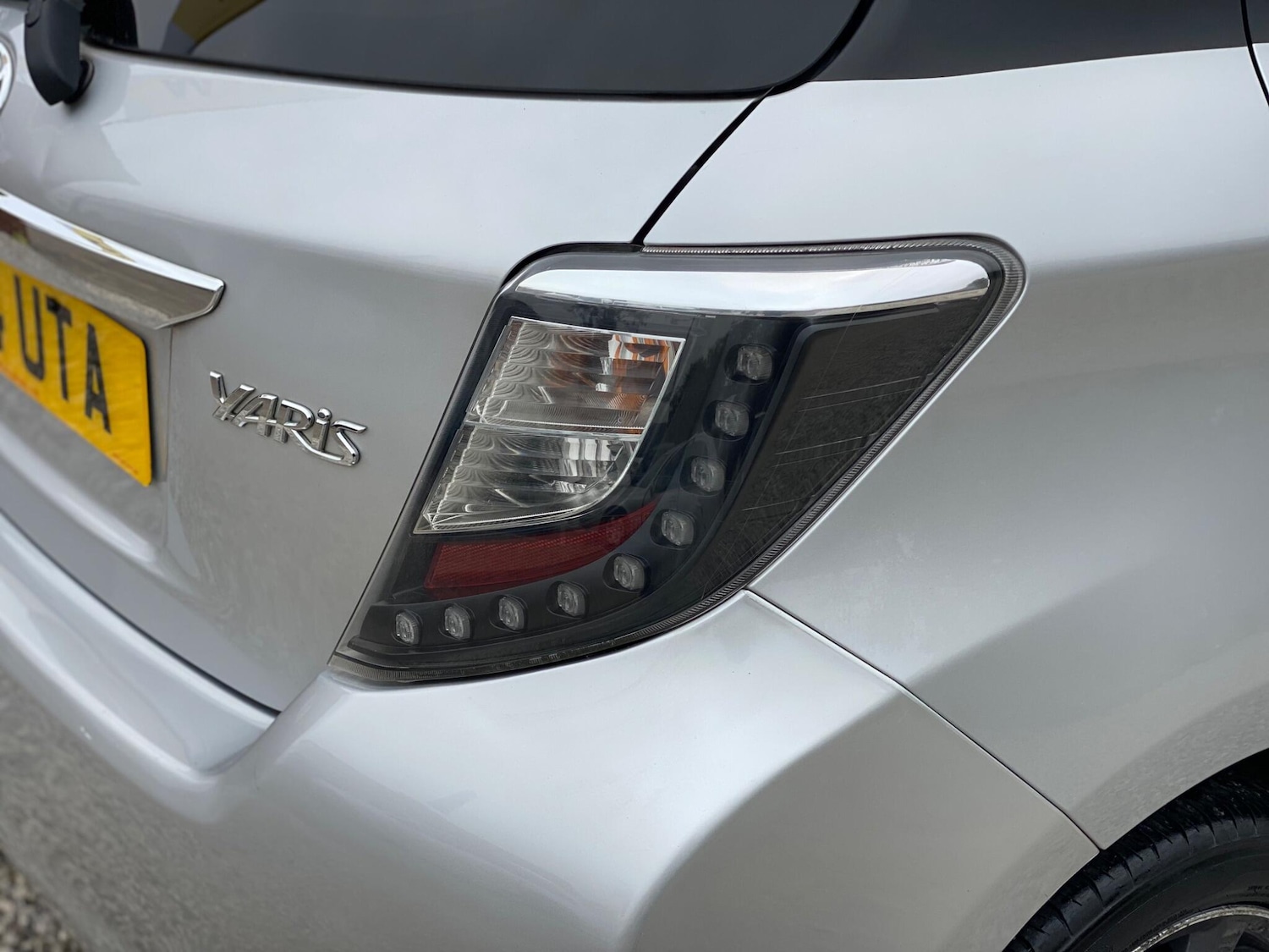 Used Toyota Yaris 2014 for sale - 75978955: Photo 48