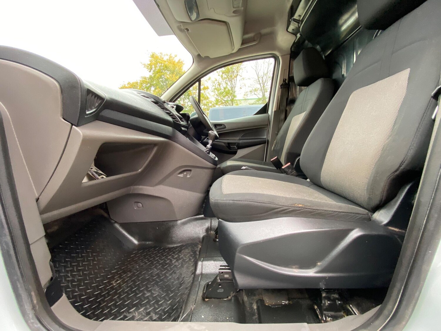 Used Ford Transit Connect 2020 for sale - 76238777: Photo 32