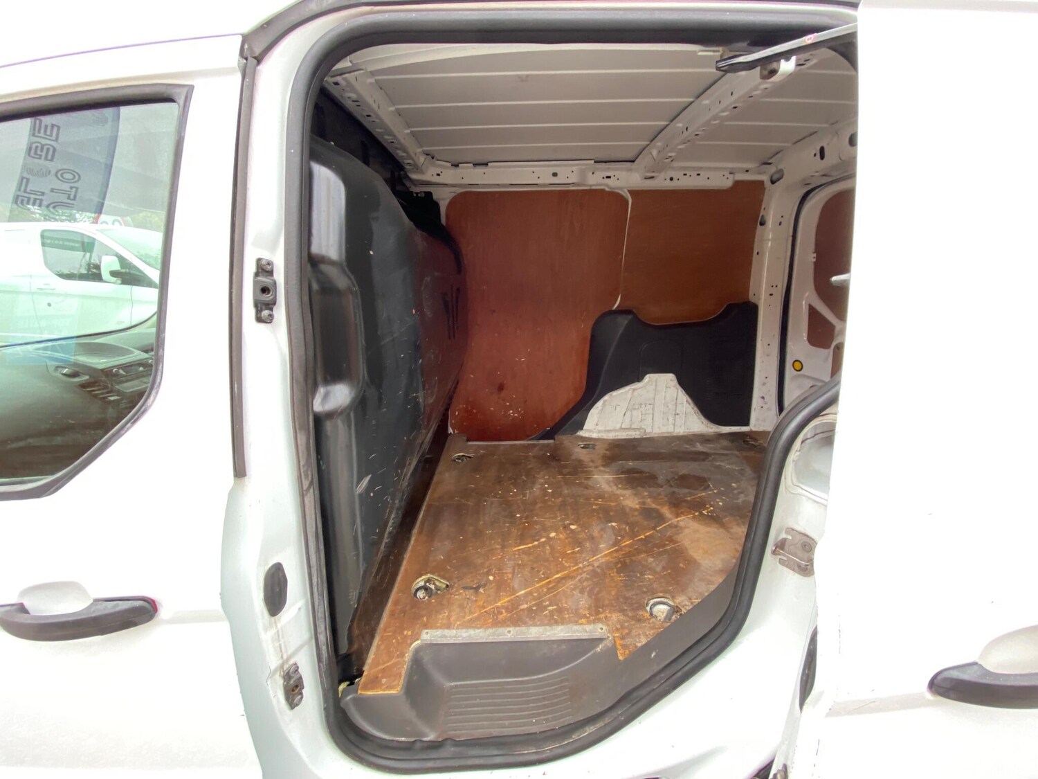 Used Ford Transit Connect 2020 for sale - 76238777: Photo 48