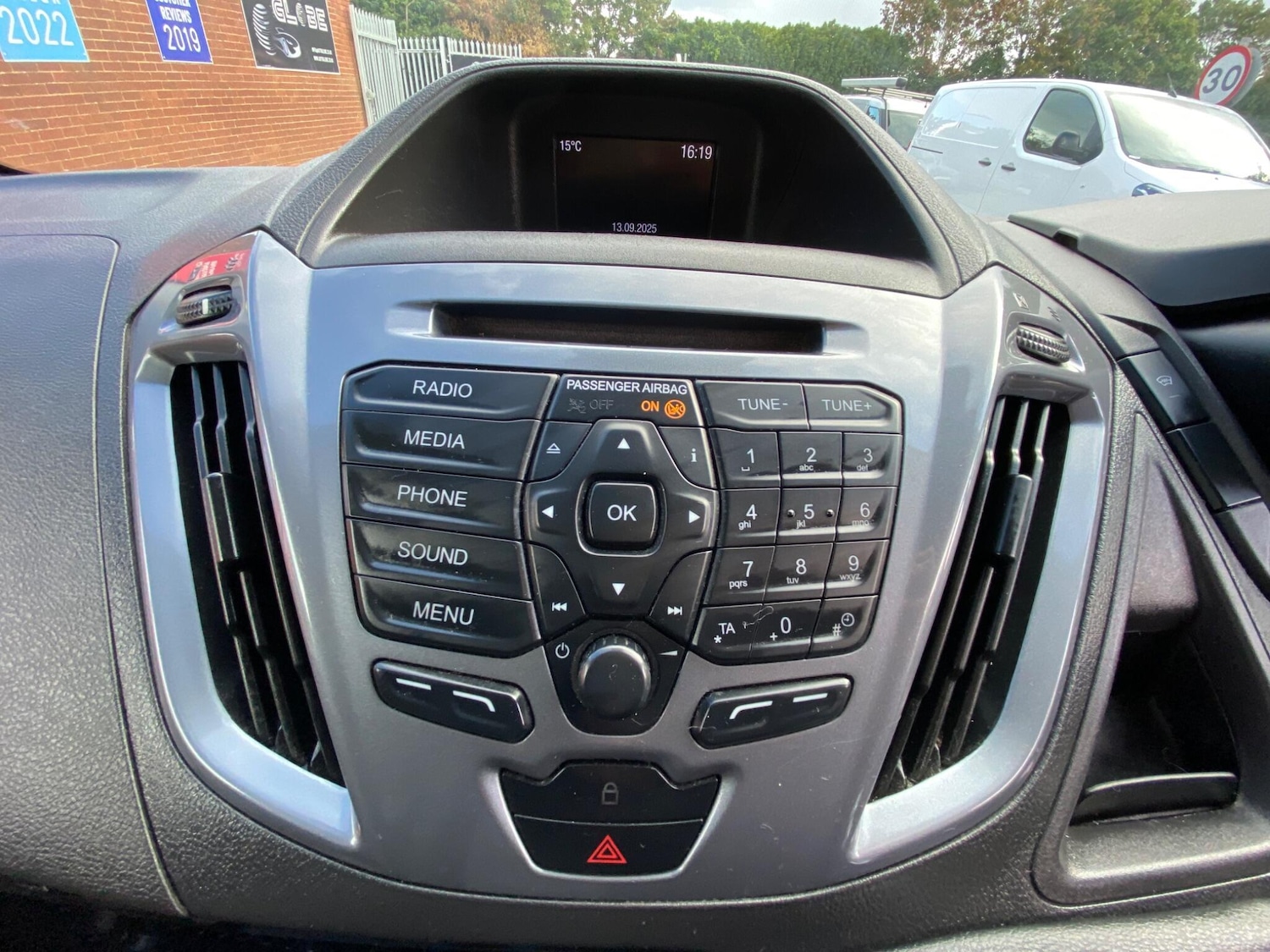 Used Ford Transit Custom 2016 for sale - 76993461: Photo 24