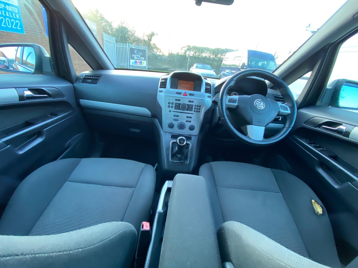 Used Vauxhall Zafira 2010 for sale - 76689032: Photo 11