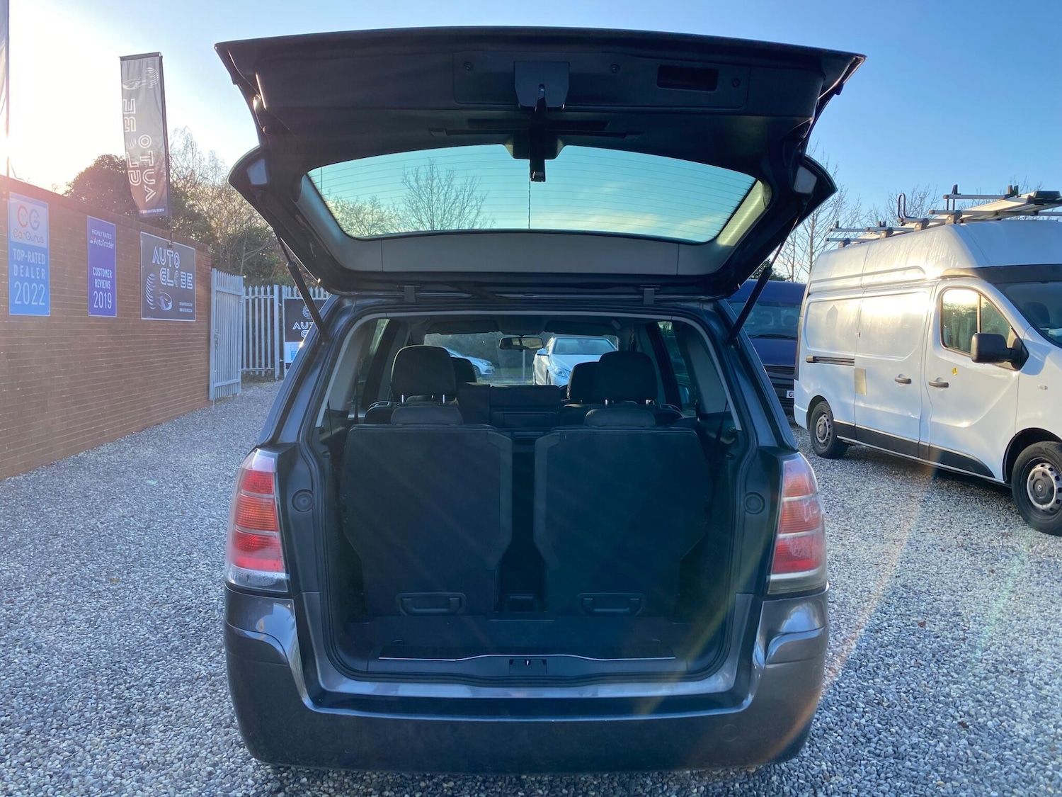 Used Vauxhall Zafira 2010 for sale - 76689032: Photo 14