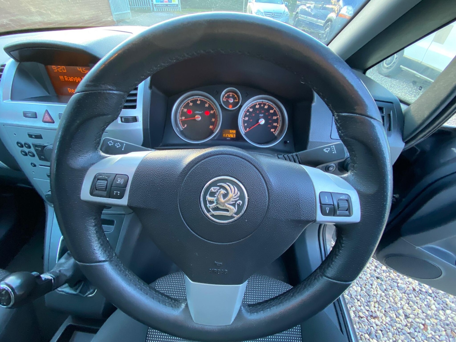 Used Vauxhall Zafira 2010 for sale - 76689032: Photo 28