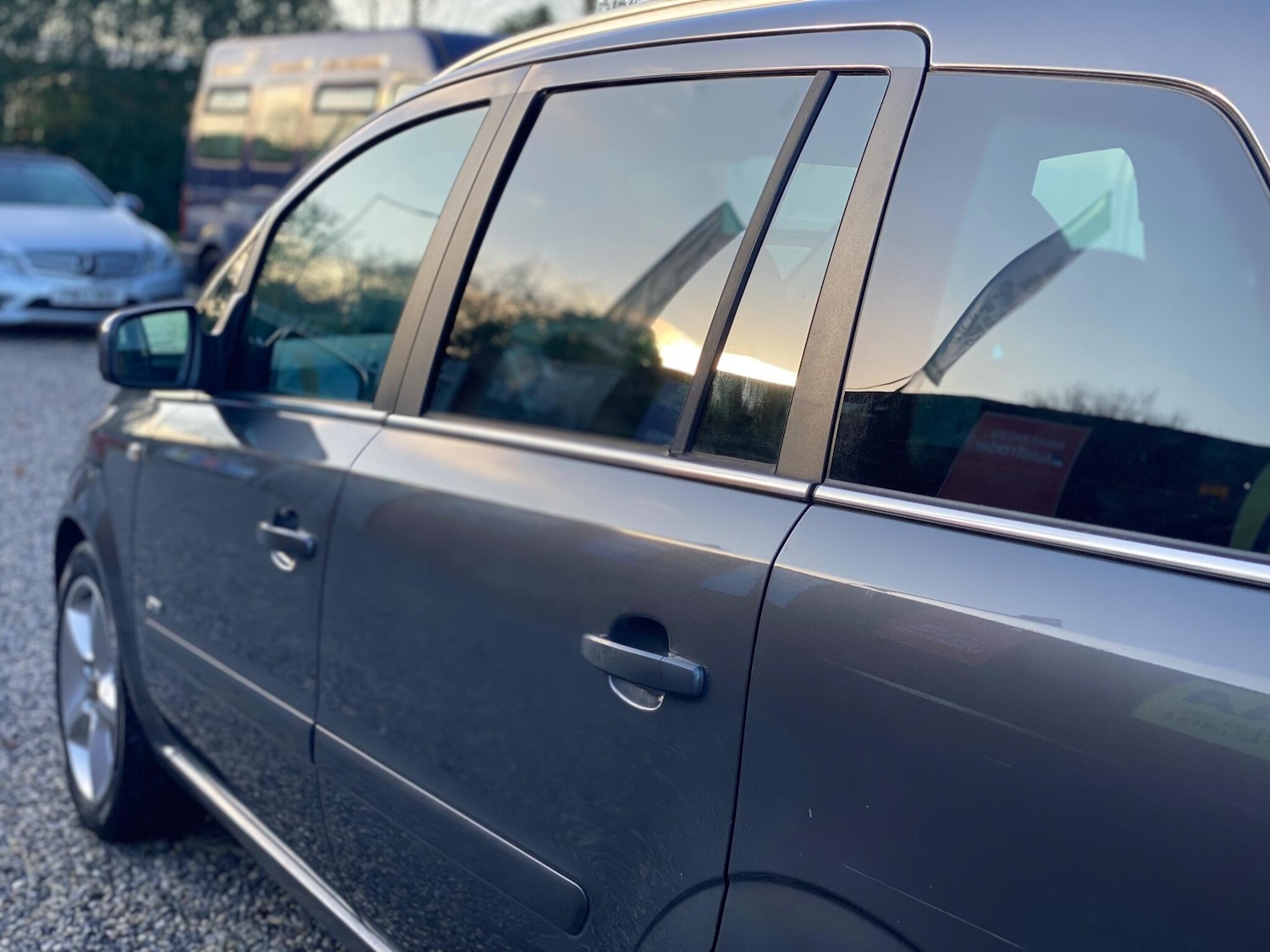 Used Vauxhall Zafira 2010 for sale - 76689032: Photo 31