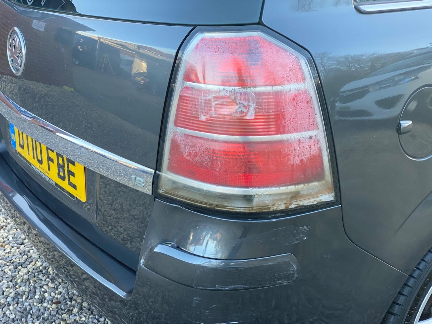 Used Vauxhall Zafira 2010 for sale - 76689032: Photo 40