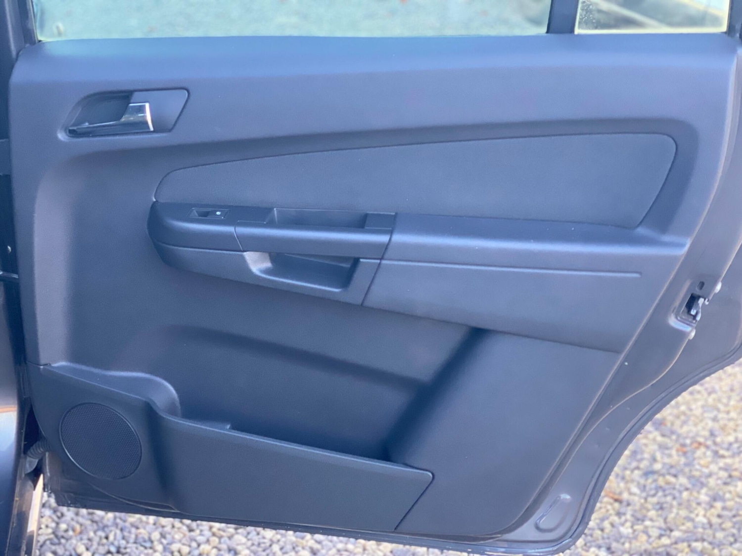 Used Vauxhall Zafira 2010 for sale - 76689032: Photo 47