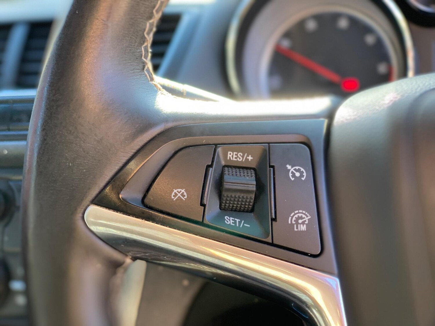 Used Vauxhall Mokka 2015 for sale - 77455859: Photo 31