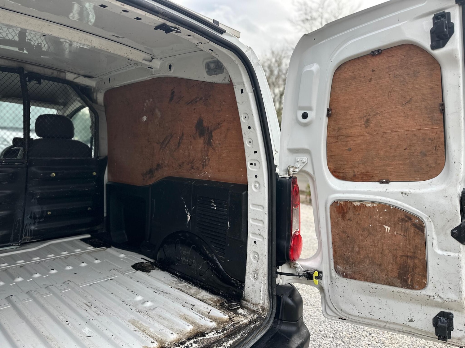 Used Peugeot Partner 2016 for sale - 78034609: Photo 22