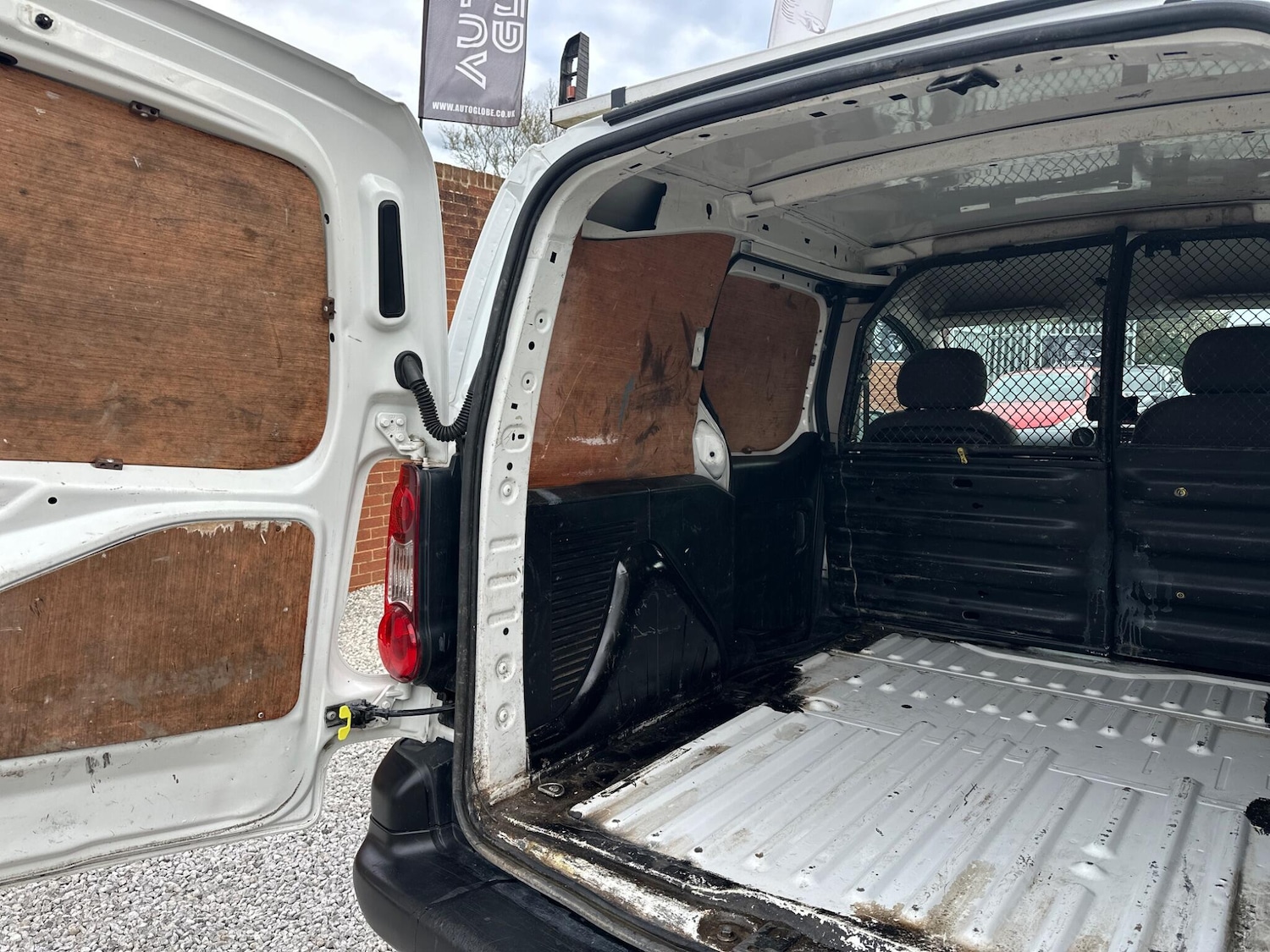 Used Peugeot Partner 2016 for sale - 78034609: Photo 23