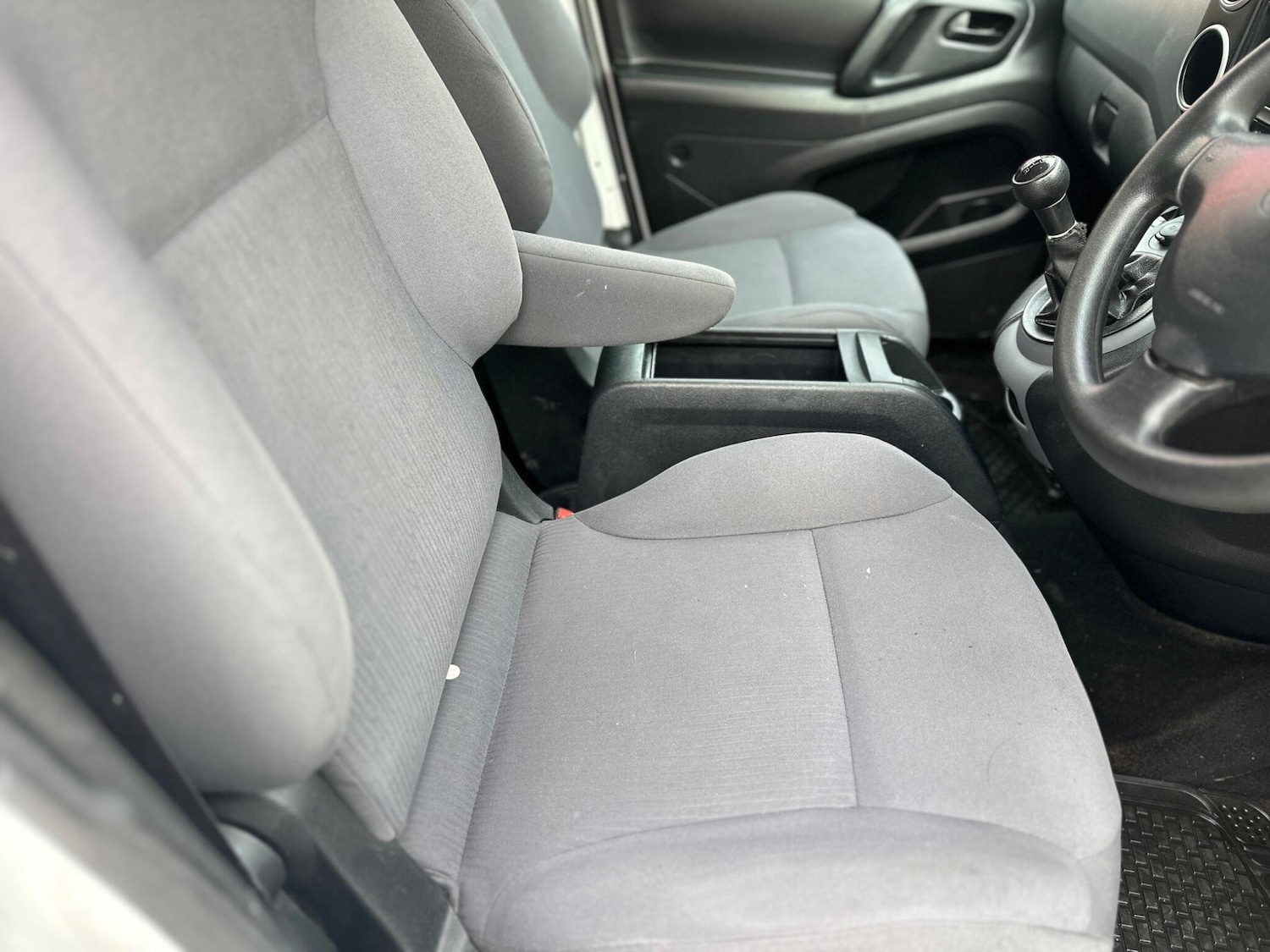 Used Peugeot Partner 2016 for sale - 78034609: Photo 25