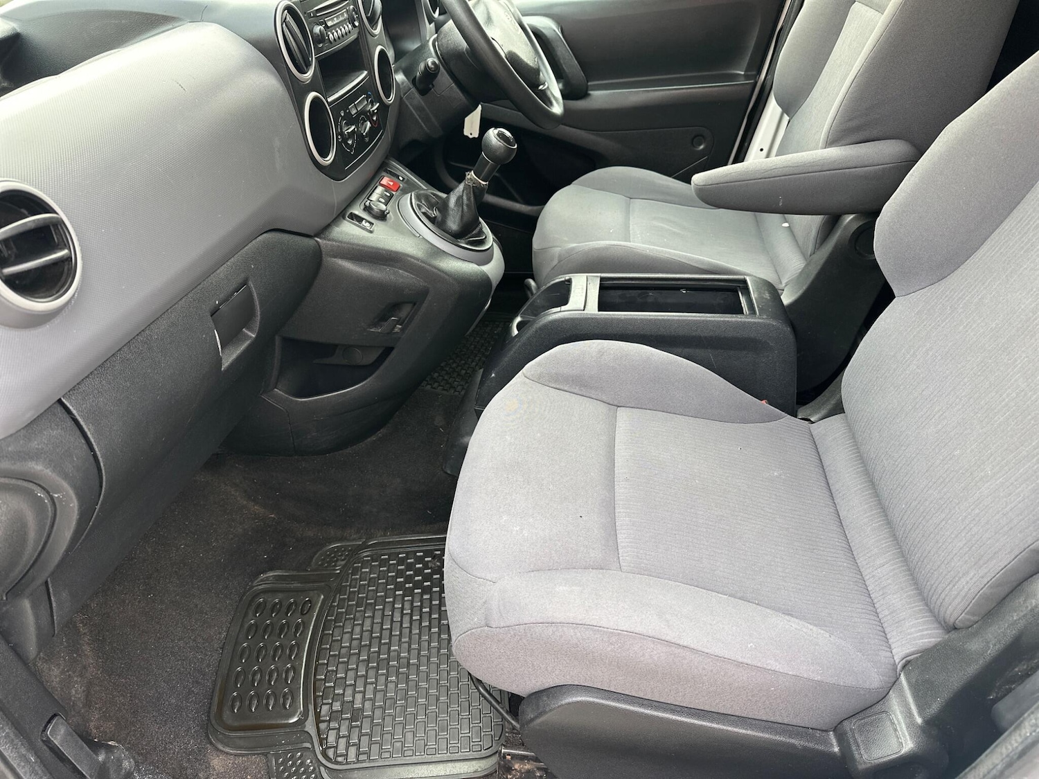 Used Peugeot Partner 2016 for sale - 78034609: Photo 37