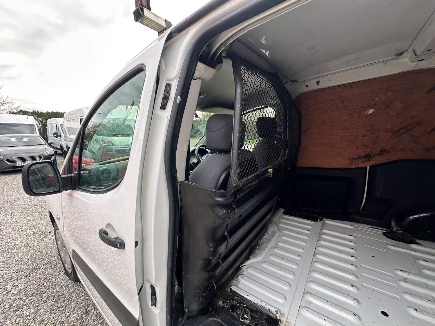 Used Peugeot Partner 2016 for sale - 78034609: Photo 40