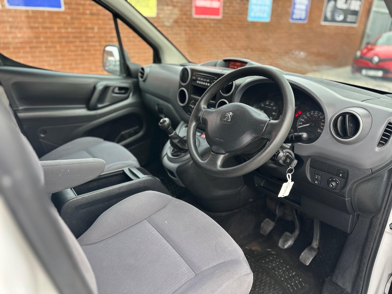 Used Peugeot Partner 2016 for sale - 78034609: Photo 6