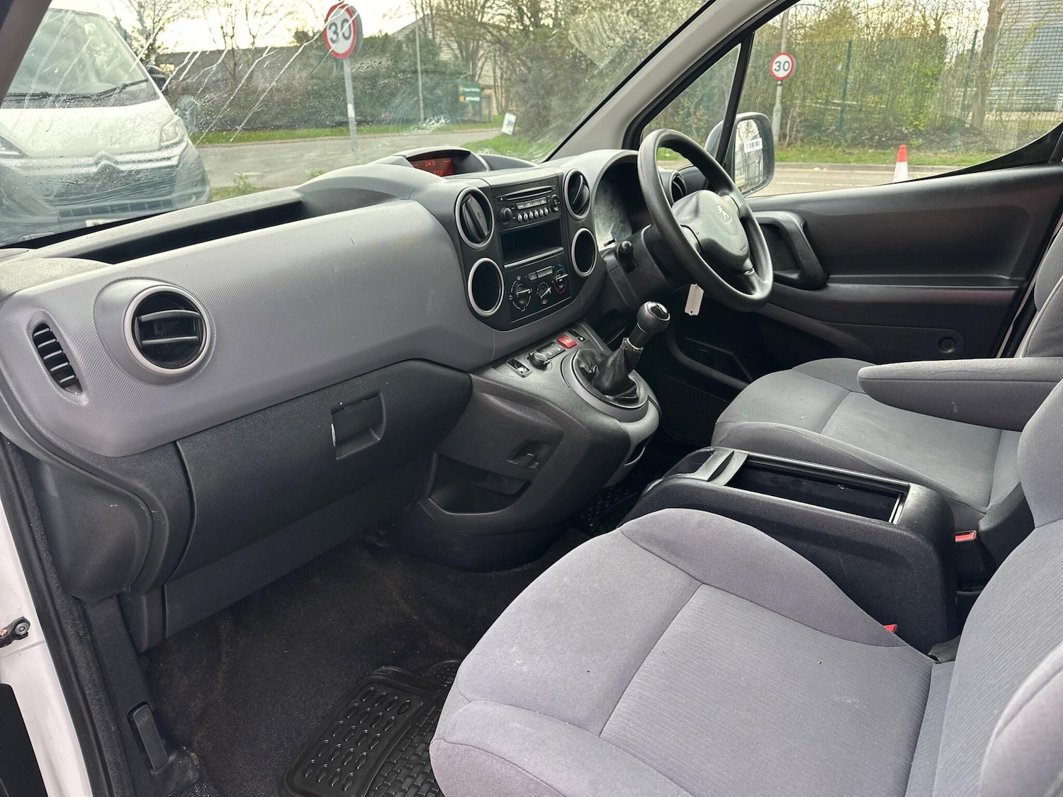 Used Peugeot Partner 2016 for sale - 78034609: Photo 7