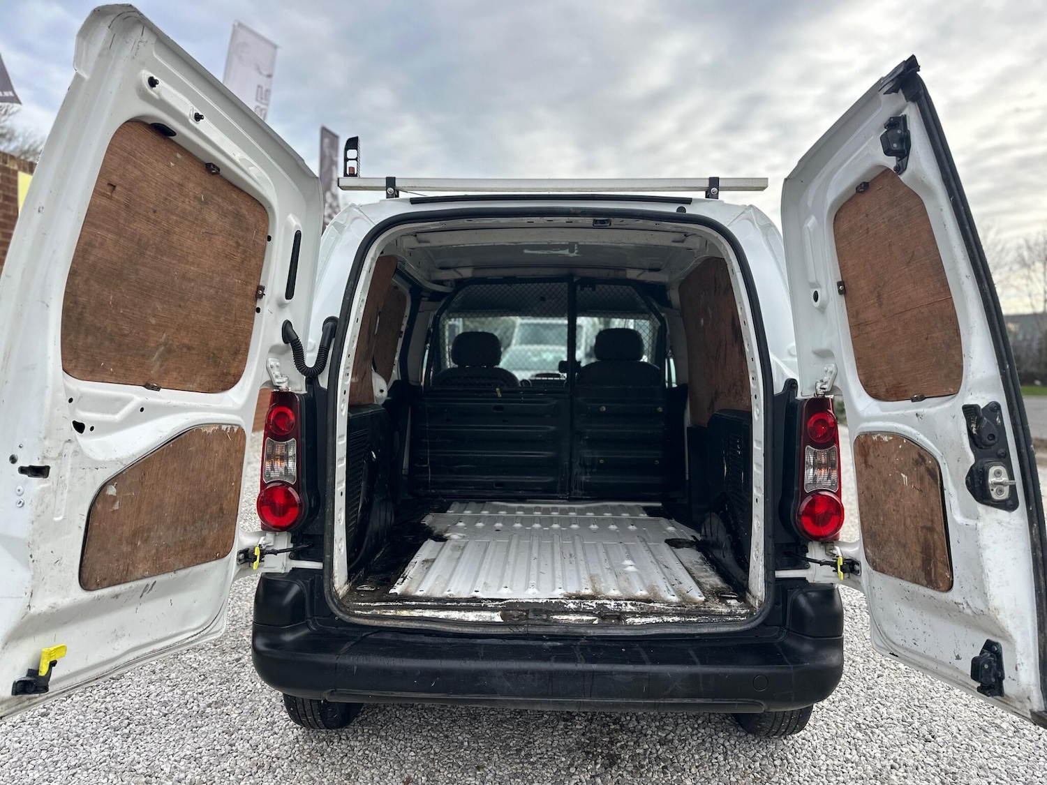 Used Peugeot Partner 2016 for sale - 78034609: Photo 8