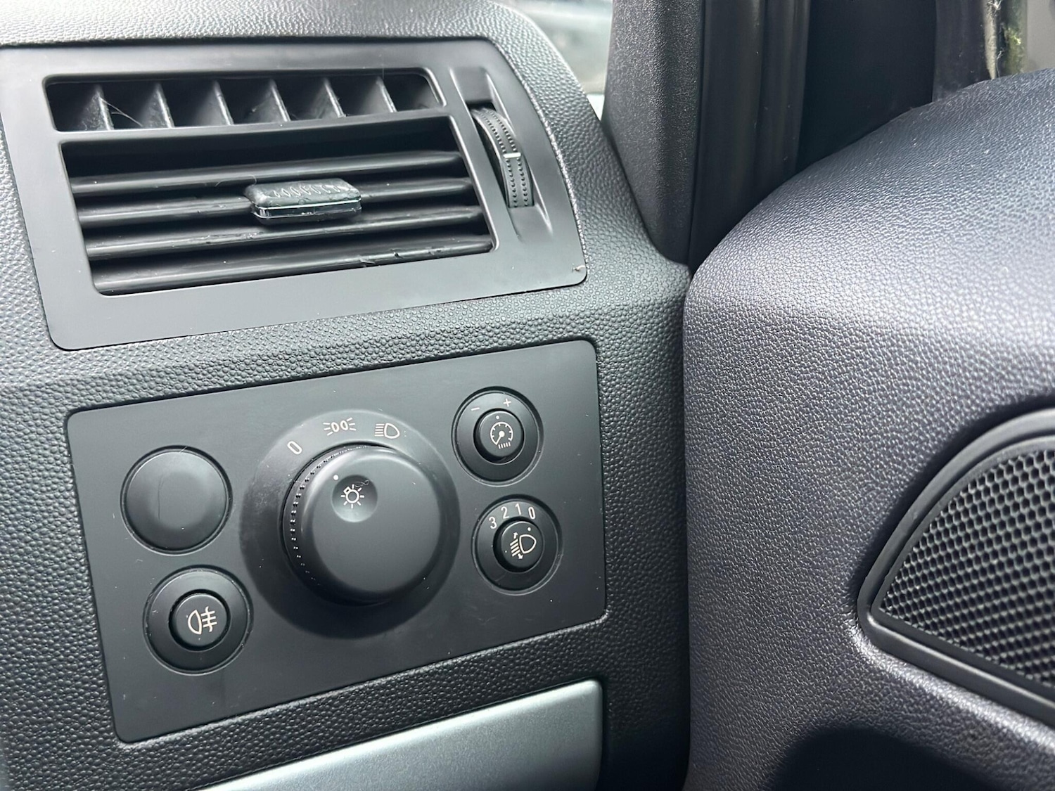 Used Vauxhall Zafira 2012 for sale - 77425431: Photo 55