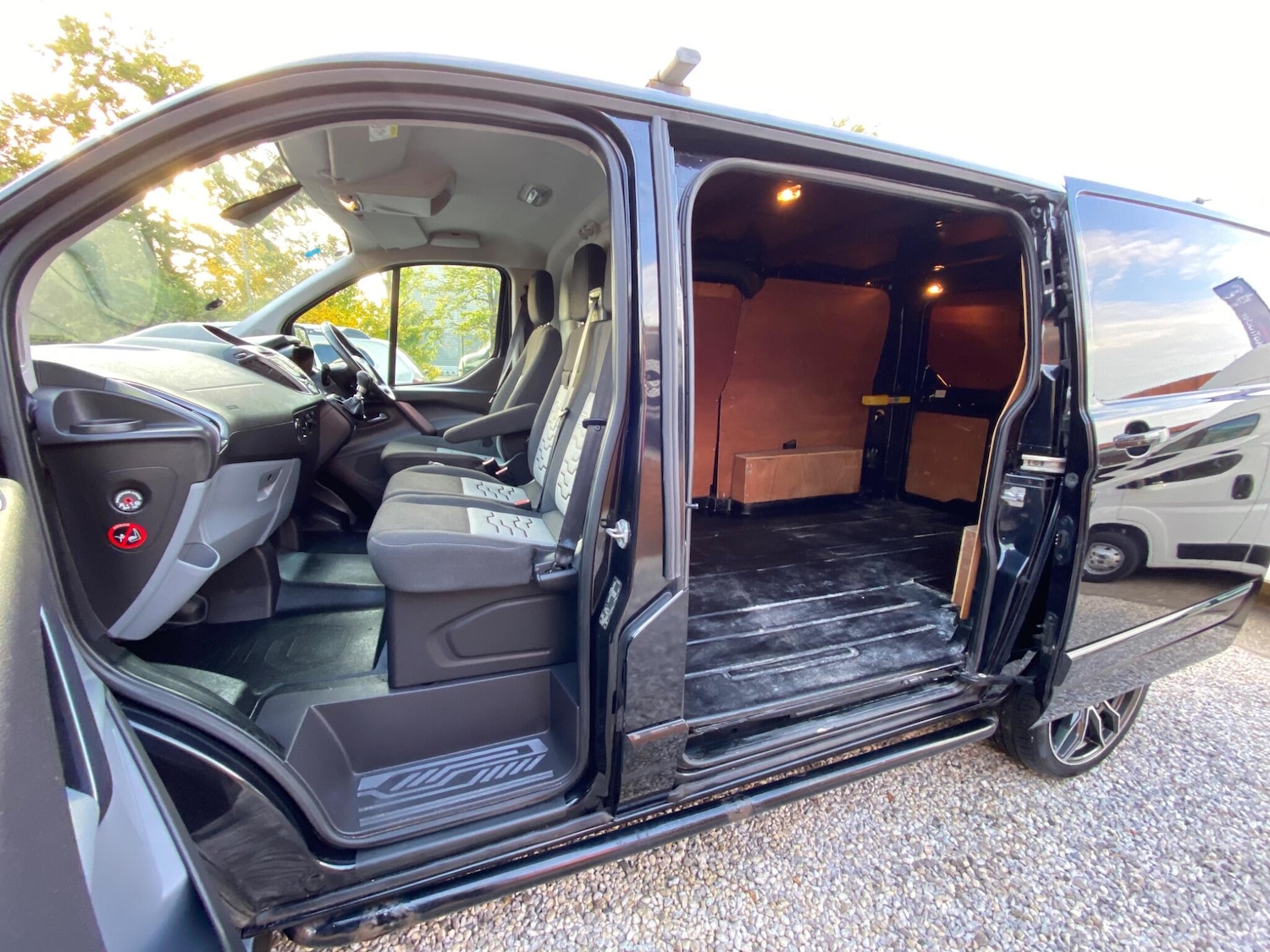 Used Ford Transit Custom 2014 for sale - 76137319: Photo 7