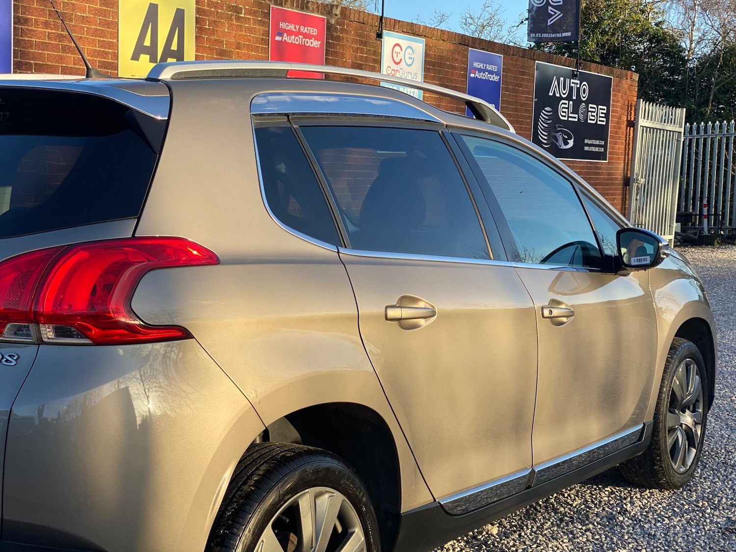 Used Peugeot 2008 2014 for sale - 77853060: Photo 25