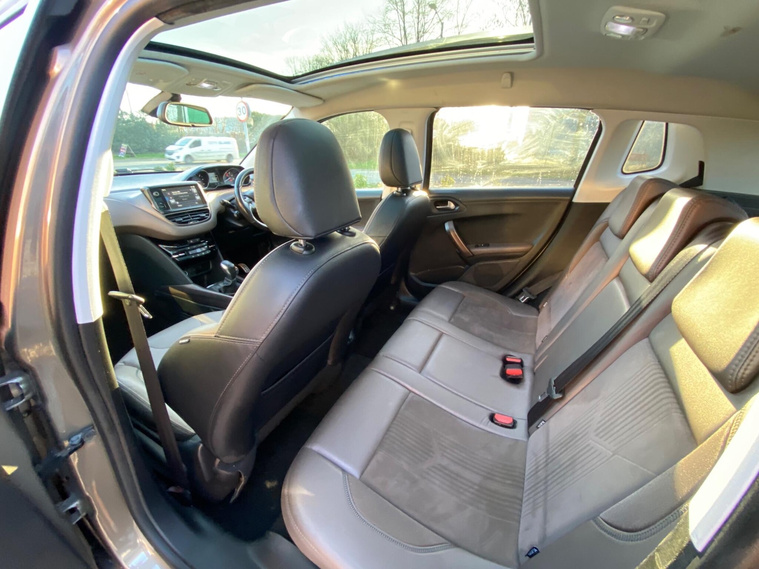 Used Peugeot 2008 2014 for sale - 77853060: Photo 39