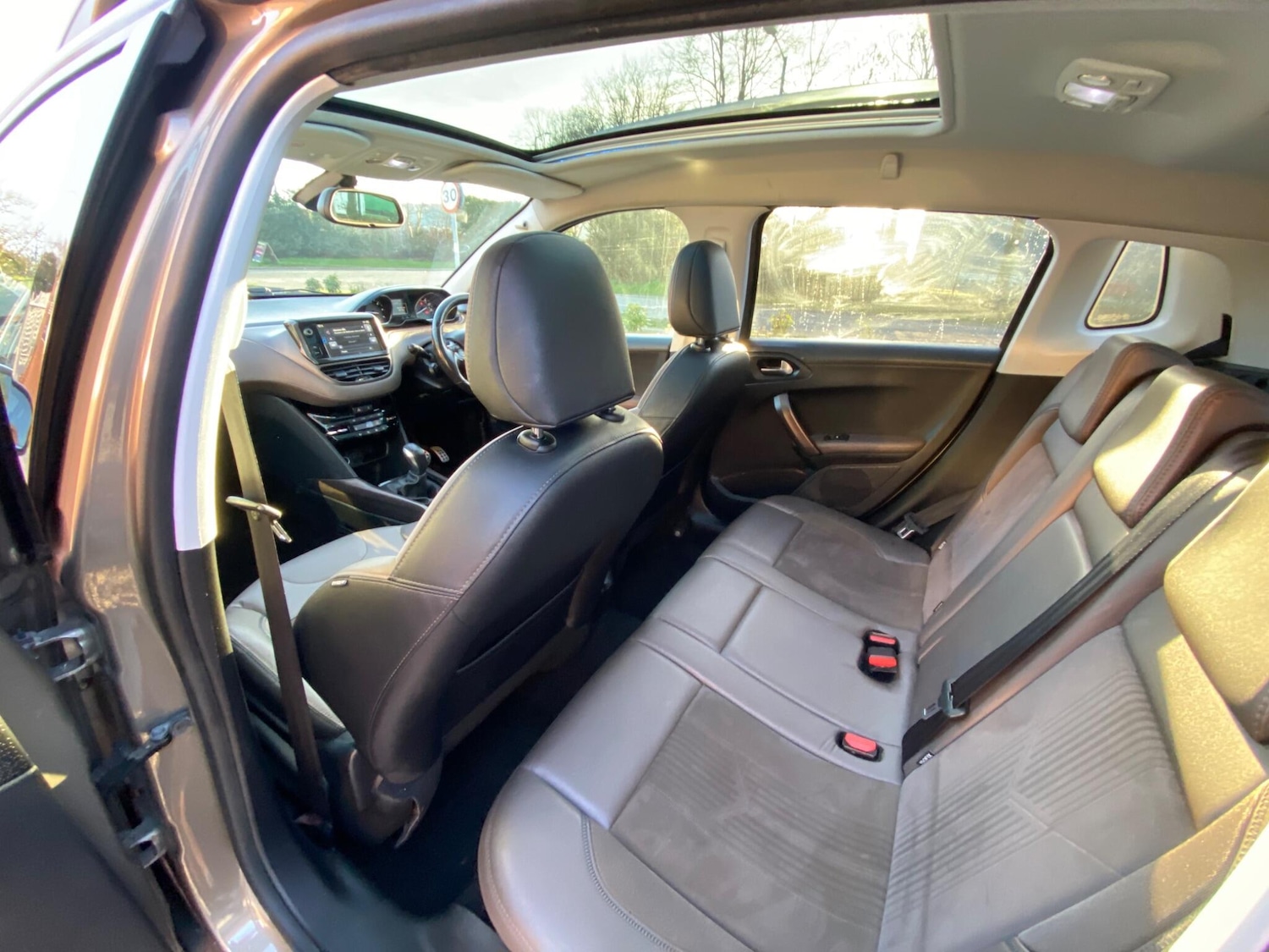 Used Peugeot 2008 2014 for sale - 77853060: Photo 43