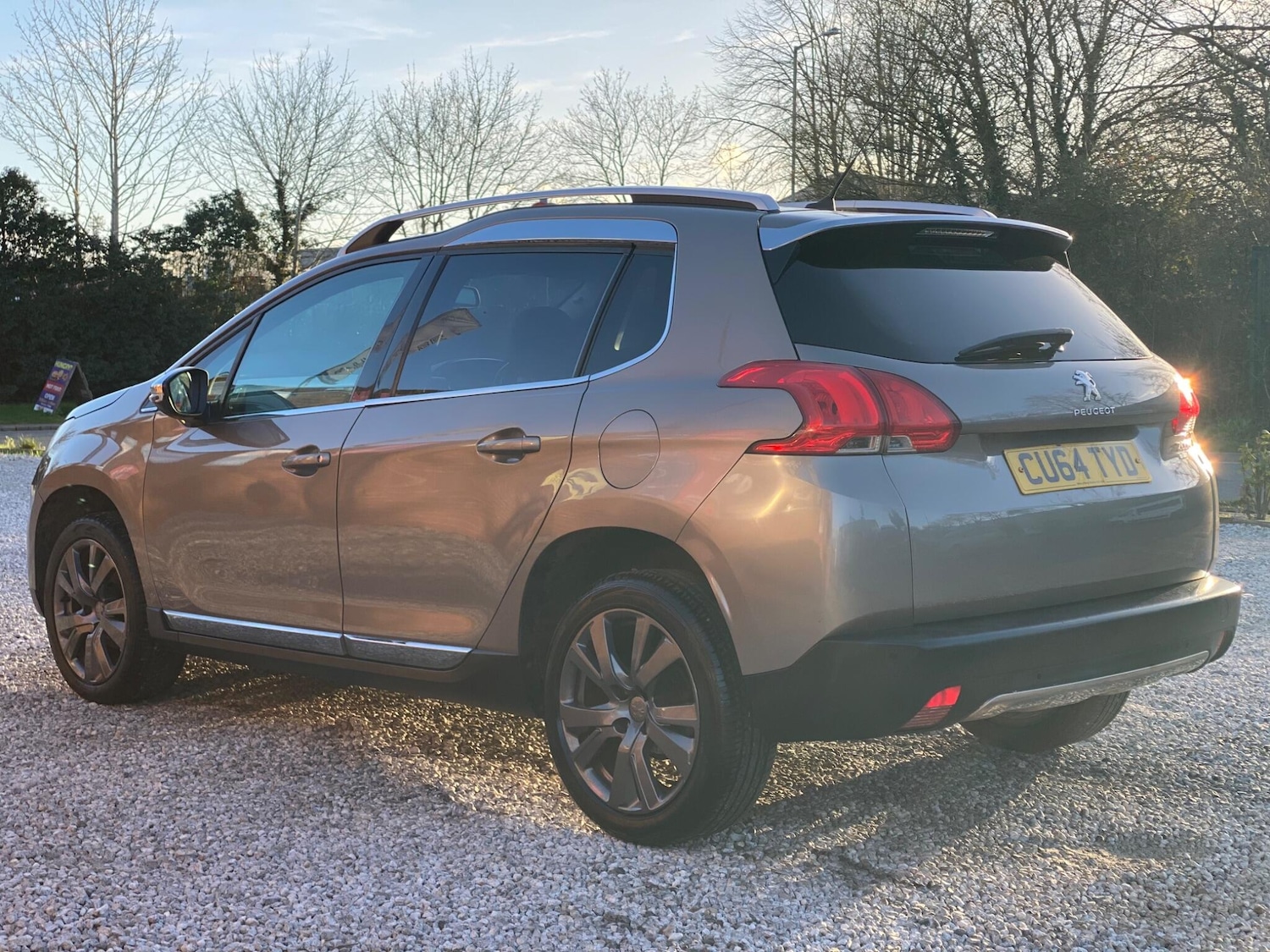 Used Peugeot 2008 2014 for sale - 77853060: Photo 5