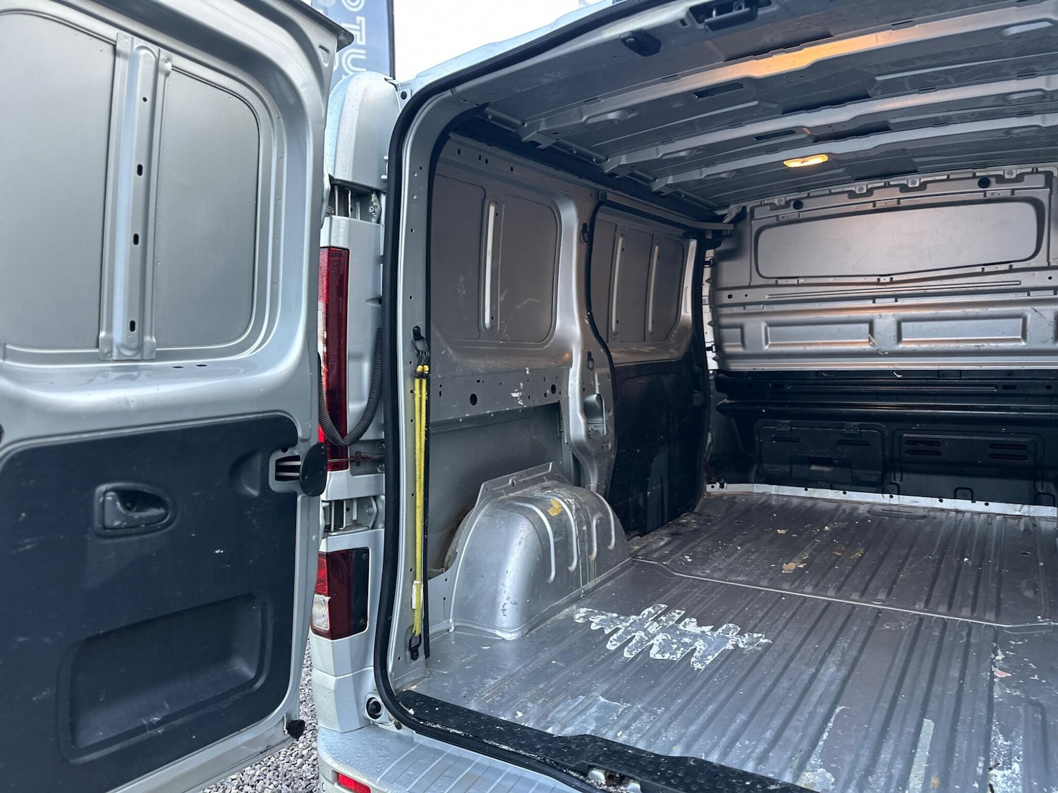 Used Vauxhall Vivaro 2016 for sale - 77278639: Photo 22