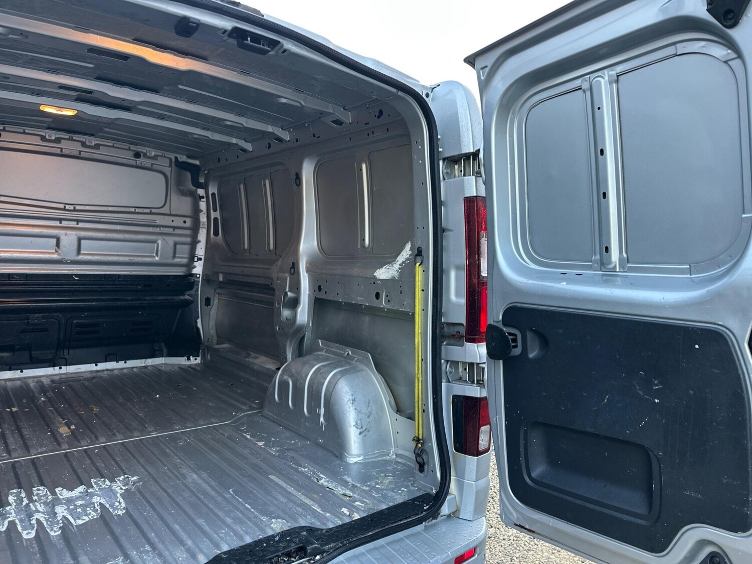 Used Vauxhall Vivaro 2016 for sale - 77278639: Photo 26