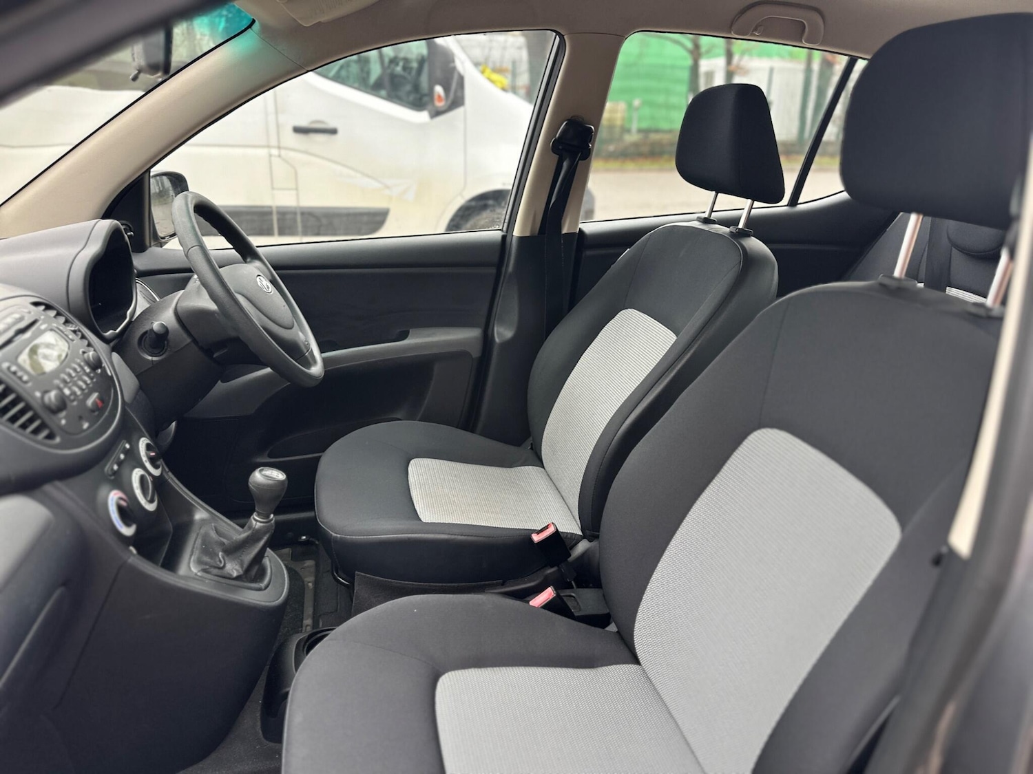 Used Hyundai i10 2008 for sale - 77345656: Photo 43