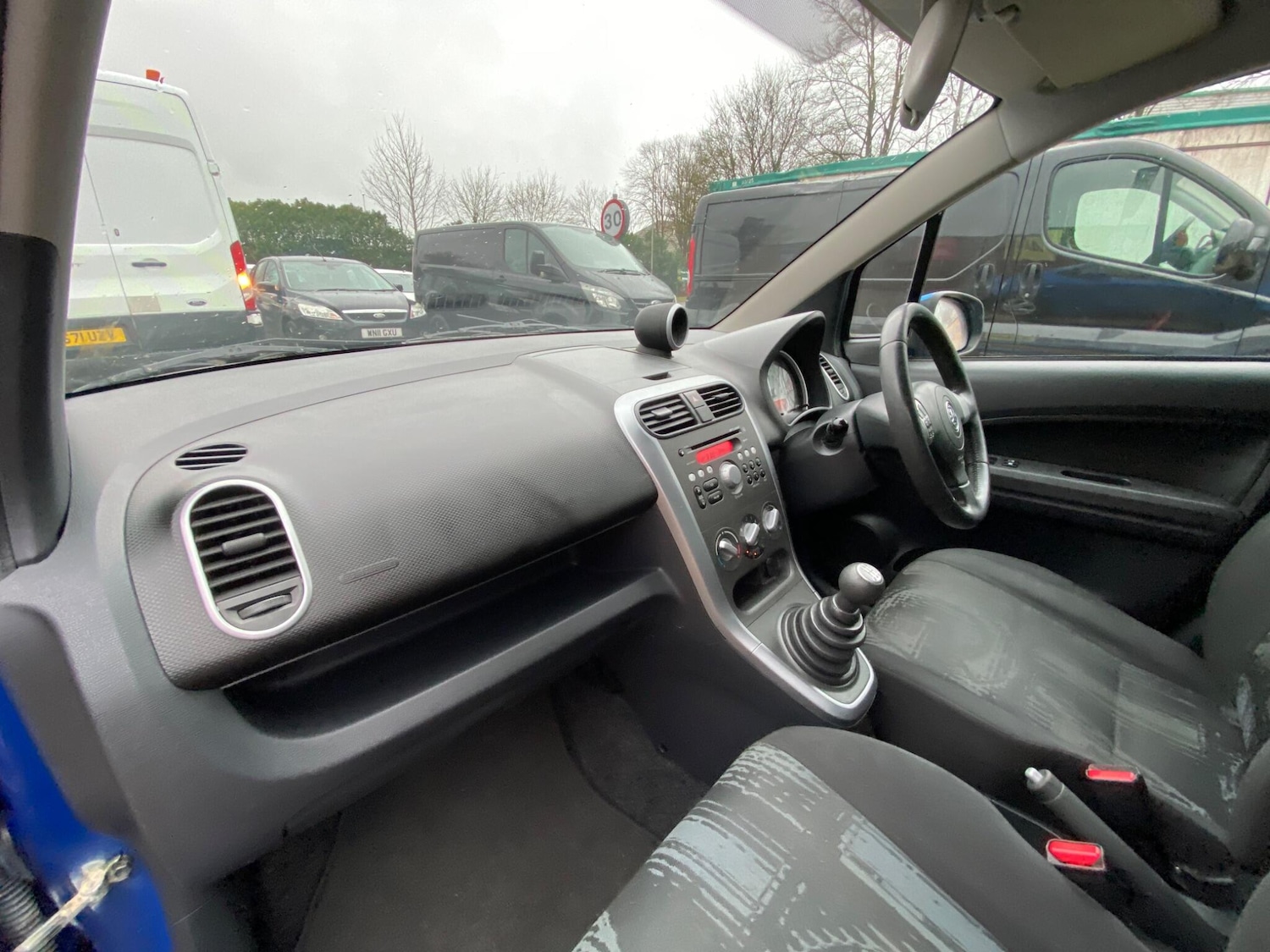 Used Vauxhall Agila 2012 for sale - 77203242: Photo 16