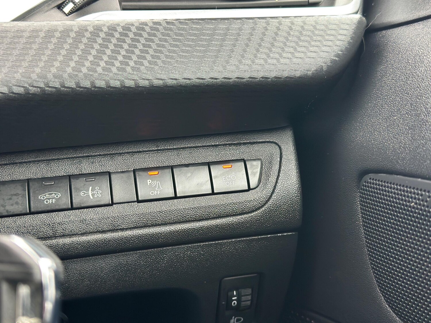 Used Peugeot 2008 2016 for sale - 75977934: Photo 43