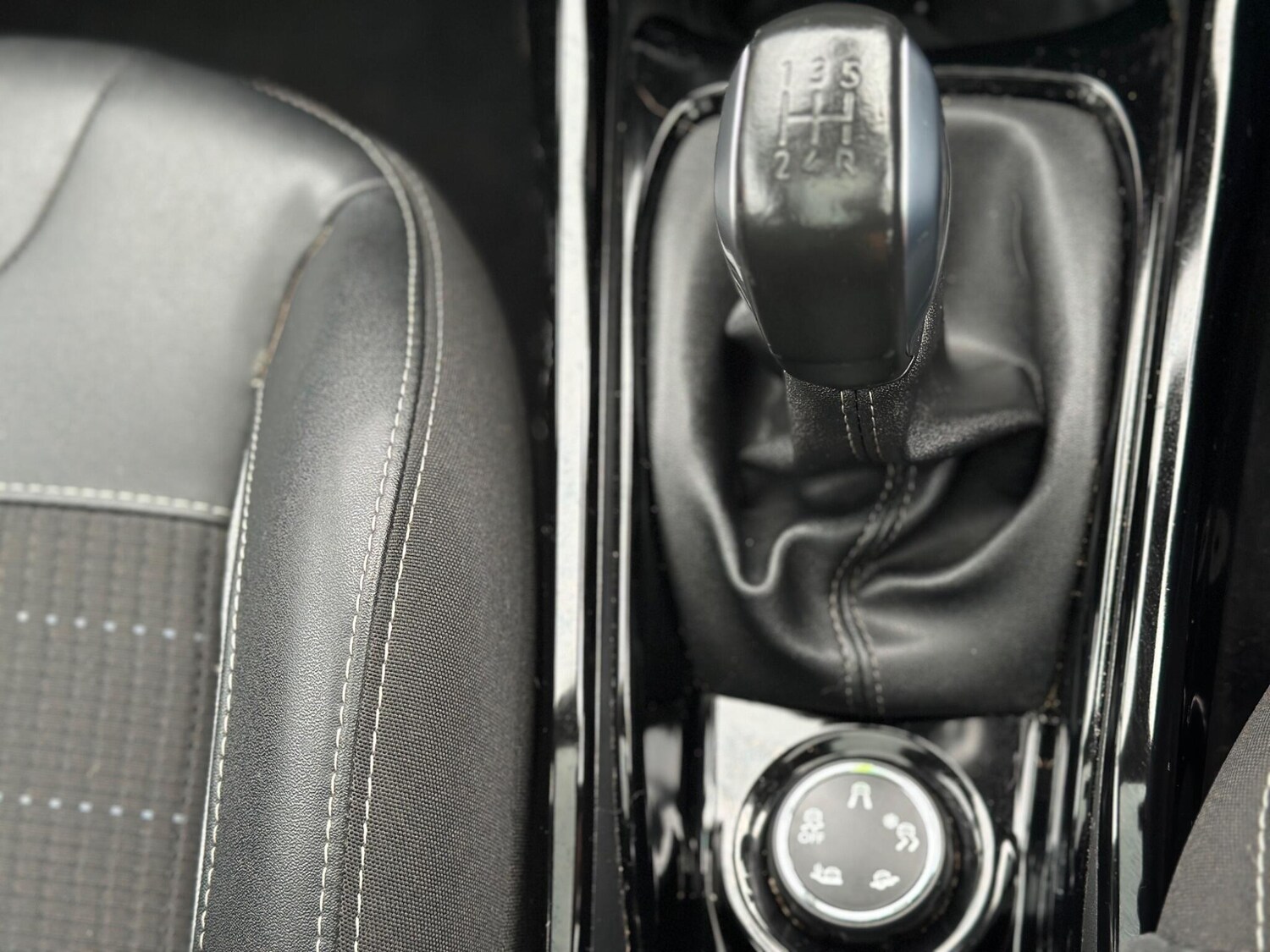Used Peugeot 2008 2016 for sale - 75977934: Photo 45
