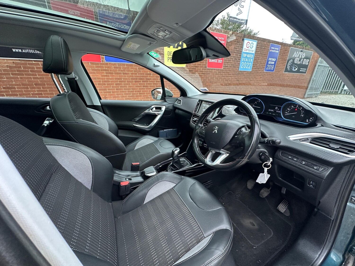 Used Peugeot 2008 2016 for sale - 75977934: Photo 6