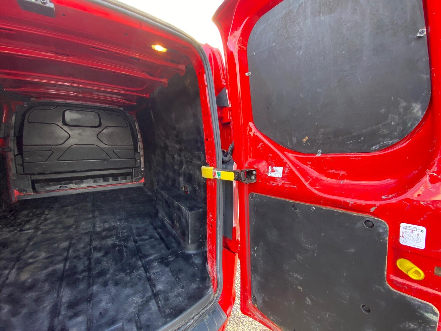 Used Ford Transit Custom 2016 for sale - 76898888: Photo 15