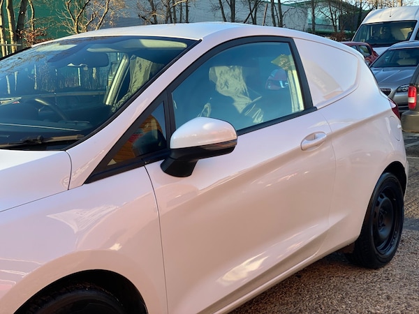 Used Ford Fiesta Van 2019 for sale - 74838537: Photo 47