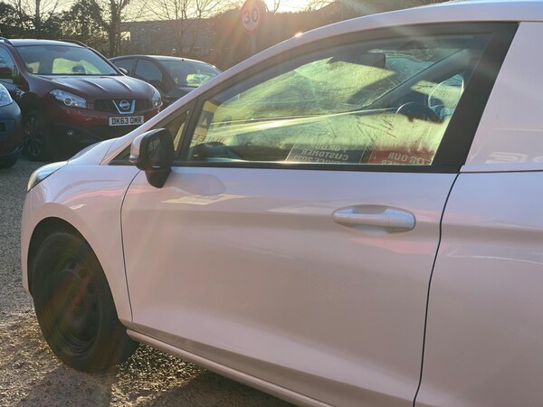 Used Ford Fiesta Van 2019 for sale - 74838537: Photo 48