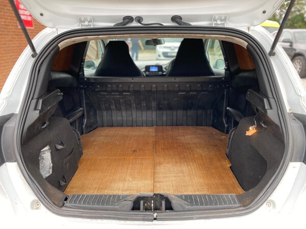 Used Ford Fiesta Van 2019 for sale - 74838537: Photo 7