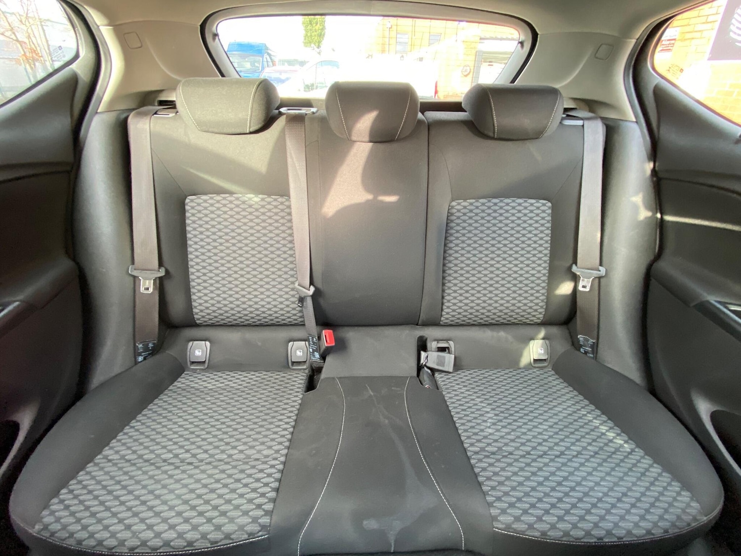 Used Vauxhall Astra 2016 for sale - 77175636: Photo 12